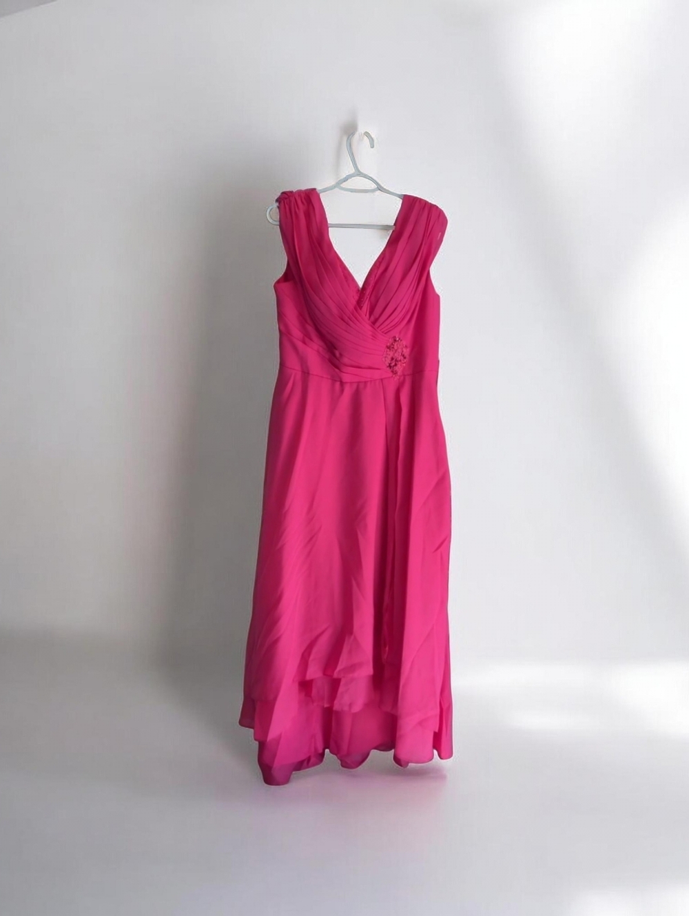 Hot Pink V-Neck Sleeveless Evening Dress